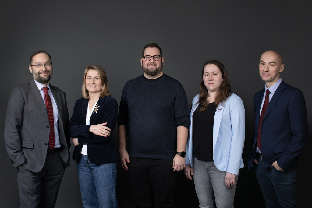 team PARADIPLOMACYLAB